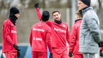 decepcion y memes por alario que no entro ni un minuto decepcion y memes por alario que no entro ni un minuto