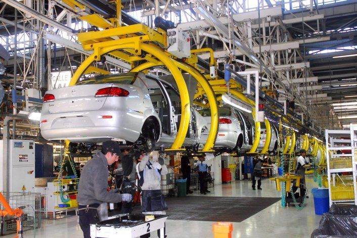La economía superaría  apenas el nivel de 2024.