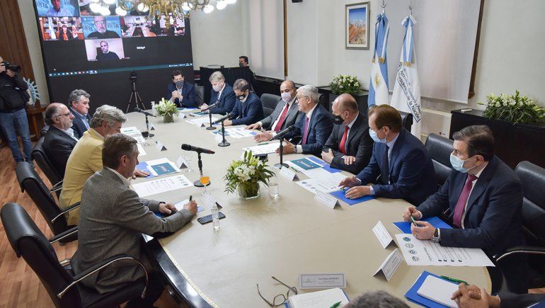 El Gobierno flexibilizará de forma escalonada el cepo a la carne