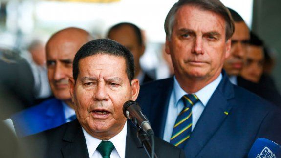 Coronavirus: el vice de Bolsonaro culpa a los brasileños