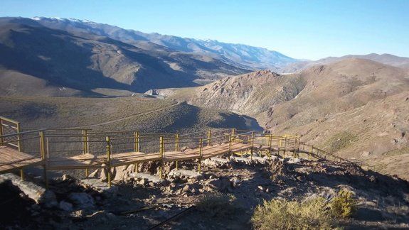 Murió porque quiso recuperar su celular y cayó por un barranco