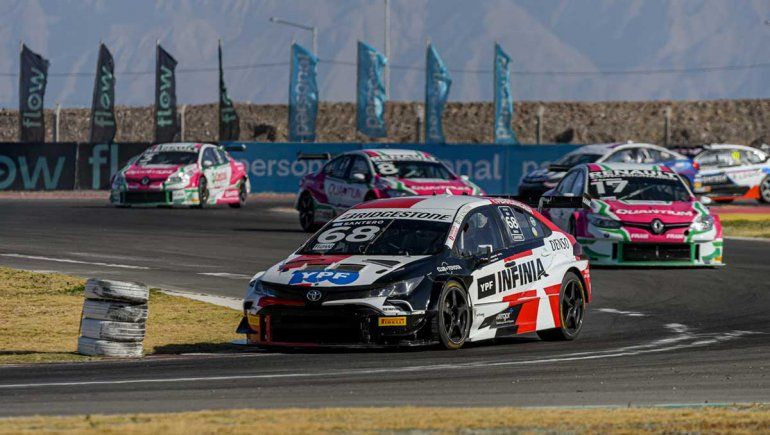 Julián Santero se llevó el Sprint del TC2000 en Villicum