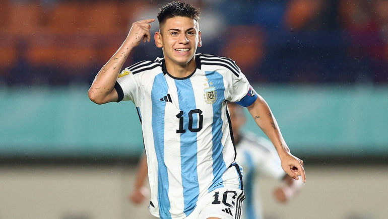 Echeverri es la gran figura del equipo que comanda Placente. Echeverri es la gran figura del equipo que comanda Placente.