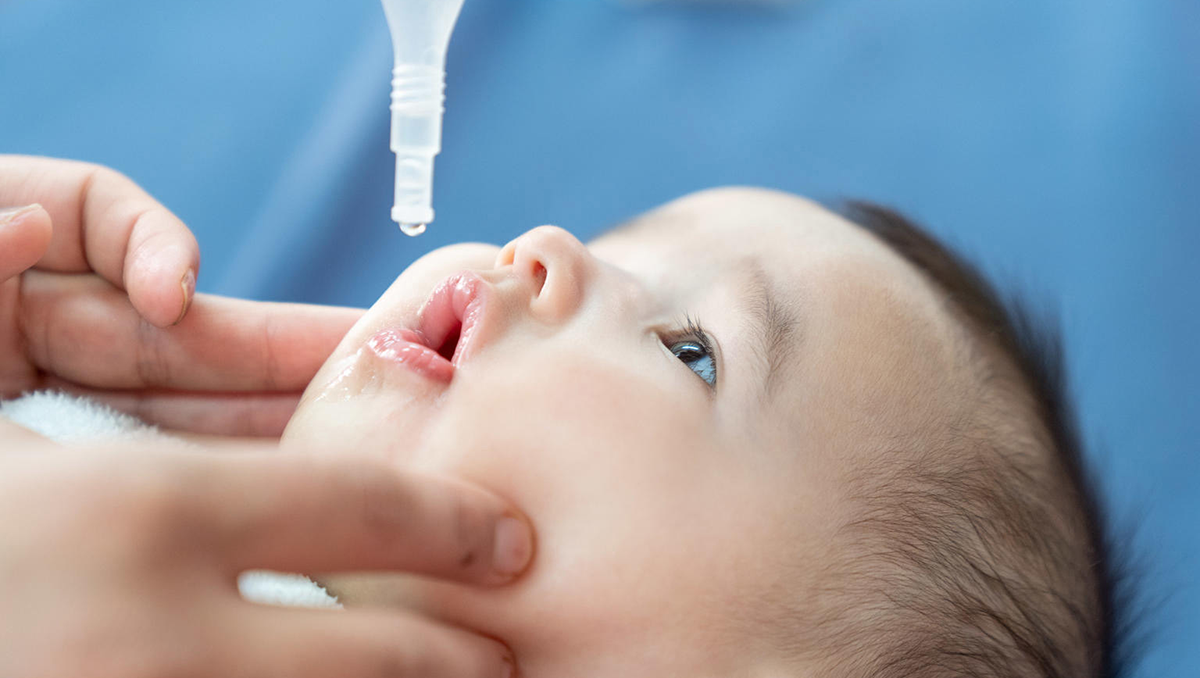 Buscan poner al día el calendario de vacunas para los niños y bebés