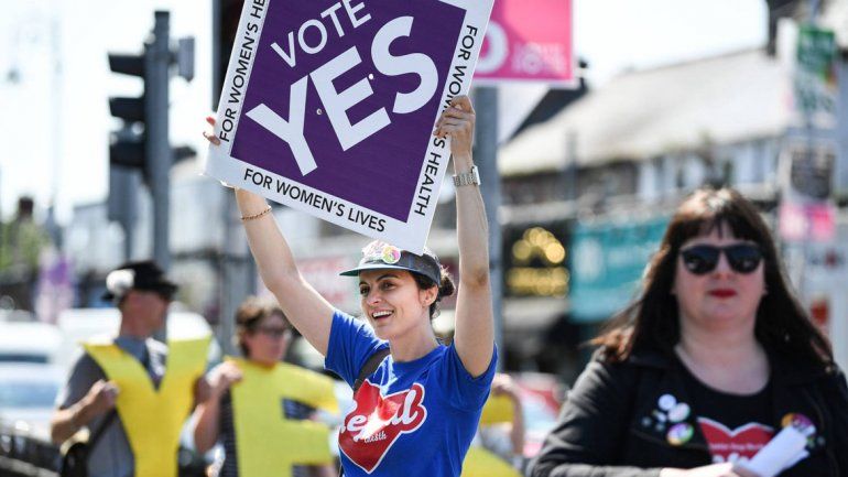 En un referéndum, una amplia mayoría votó a favor del aborto en Irlanda