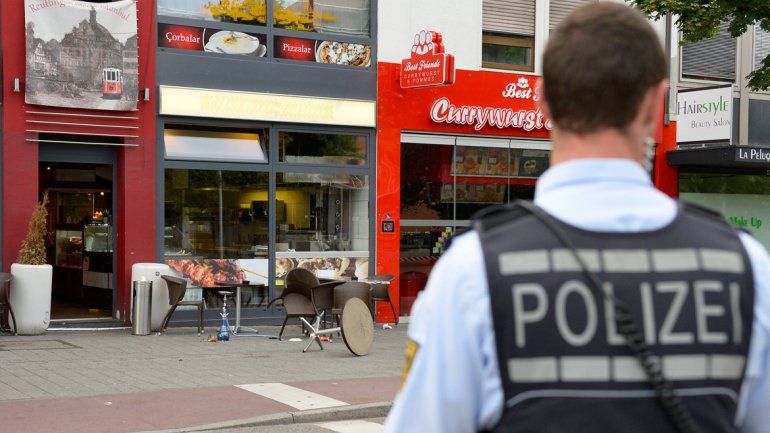 Nuevo ataque en Alemania: un joven mató a una mujer con un machete