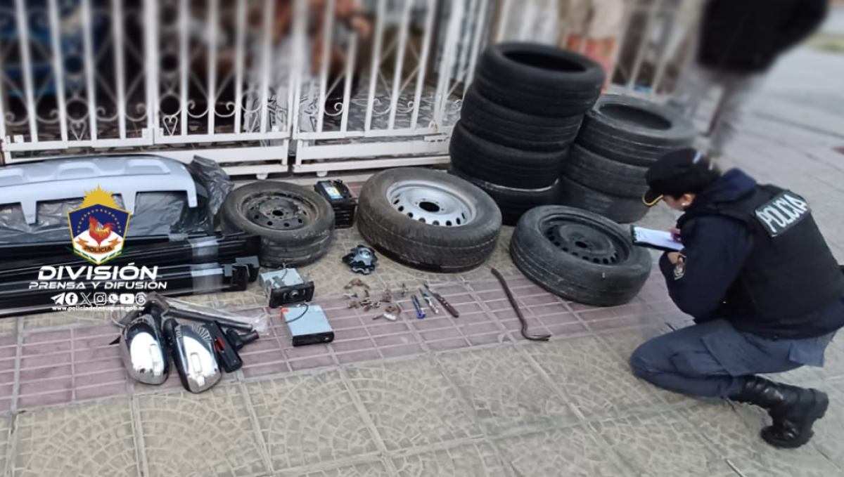 La Policía secuestró herramientas y otras autopartes, las cuales quedaron a disposición de la Justicia.