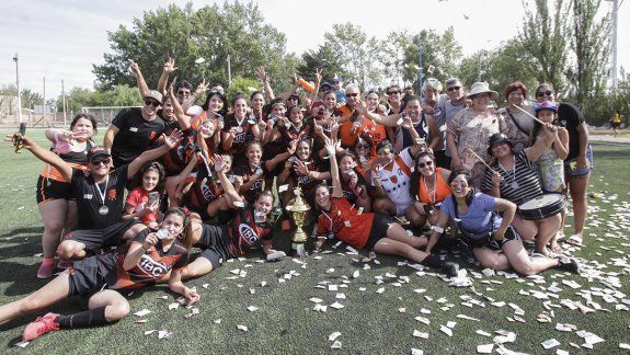 Las chicas de Petro también ganaron la Copa Neuquén