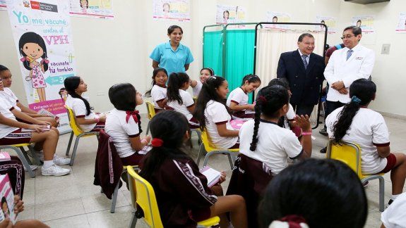 La próxima semana inicia vacunación a docentes de la provincia de Buenos Aires