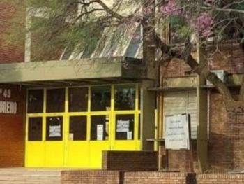 Tras el crimen de Ian Cabrera, la Escuela la Escuela N°40 Mariano Moreno, de San Cristóbal, Santa Fe, reabre sus puertas. Tras el crimen de Ian Cabrera, la Escuela la Escuela N°40 Mariano Moreno, de San Cristóbal, Santa Fe, reabre sus puertas.