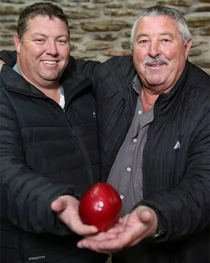 Los productores frutícolas sudafricanos Dean y Deon Barnard. Los productores frutícolas sudafricanos Dean y Deon Barnard.