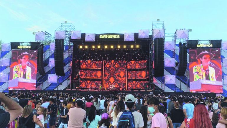 La Fiesta de la Confluencia se desarrollará, como todos los años, en el predio de la Isla 132. Y ya se promociona en Chile.