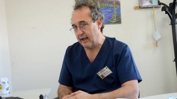 Chofer de ambulancia cesanteado golpeó al ex director del Heller