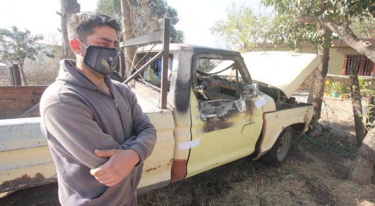 Córdoba: queman la camioneta a un sospechoso de Covid-19