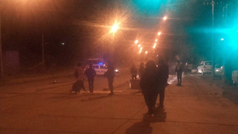 Toma de la Meseta: cortan calle Abraham y piden diálogo con la Muni