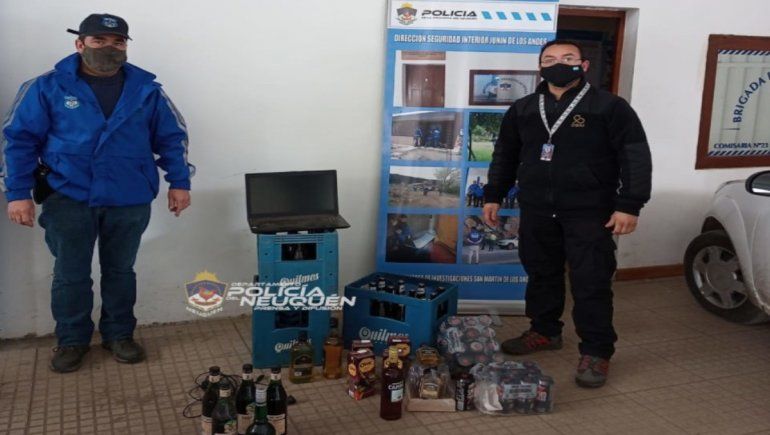 La Justicia lo buscaba por estafas, pero lo encontraron por el robo de una notebook. Además, descubrieron que tenía un comercio clandestino de venta de bebidas alcohólicas.