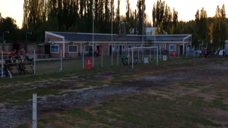 El niño de once años fue trasladado en código rojo al hospital Pedro Moguillansky.