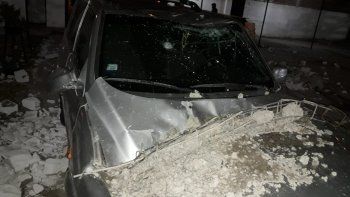 La camioneta de Pepe Canalles, destruida por los escombros. La camioneta de Pepe Canalles, destruida por los escombros.