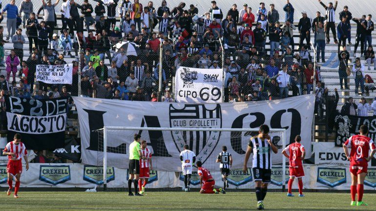 Se bajó la persiana. Cipolletti le dijo adiós al torneo con un triunfo en el clásico. Fue 3 a 1 ante Independiente