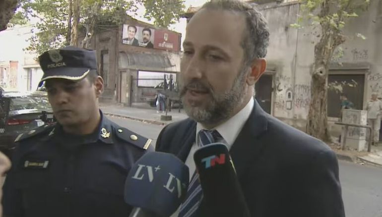 Esto es institucionalmente grave cuando hay un atentado a una institución pública como sucedió