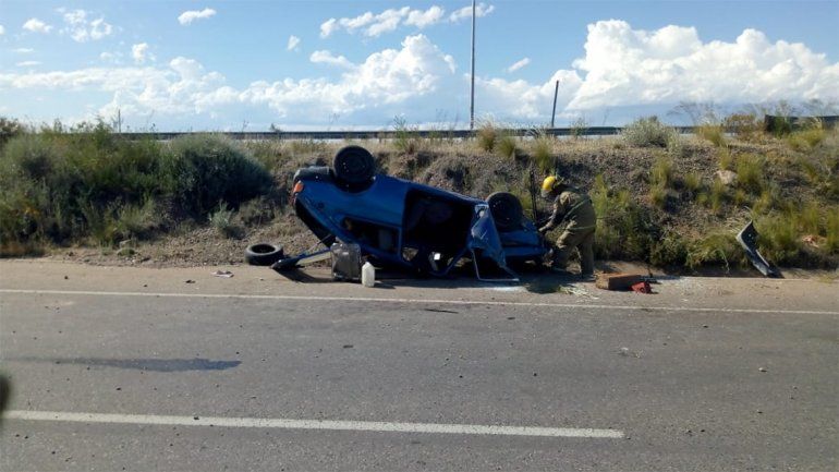 Un hombre herido fue el saldo de un tremendo vuelco sobre la Ruta 22