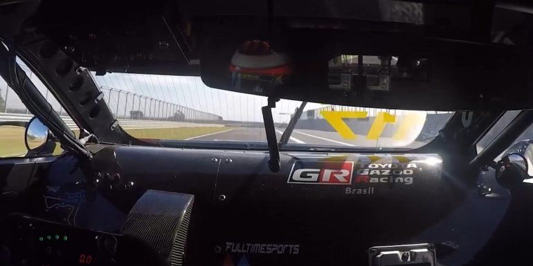 Rubens Barrichello se puso al mando del Toyota que manejar&aacute; Mat&iacute;as Rossi en el Stock Car durante una prueba del equipo Full Time Sports.