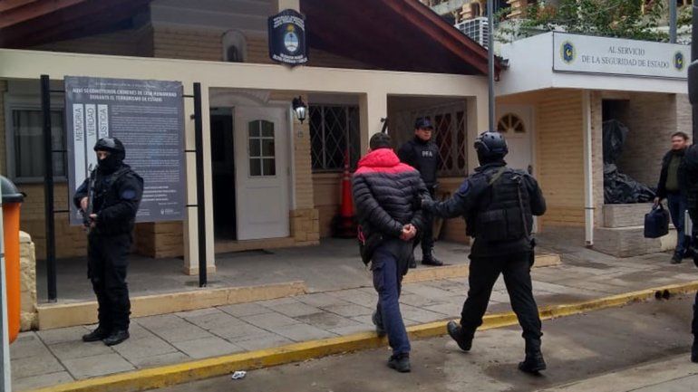 Detuvieron a neuquinos por estafas reiteradas en Bahía Blanca