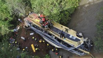 El joven es uno de los 20 sobrevivientes.  El joven es uno de los 20 sobrevivientes.