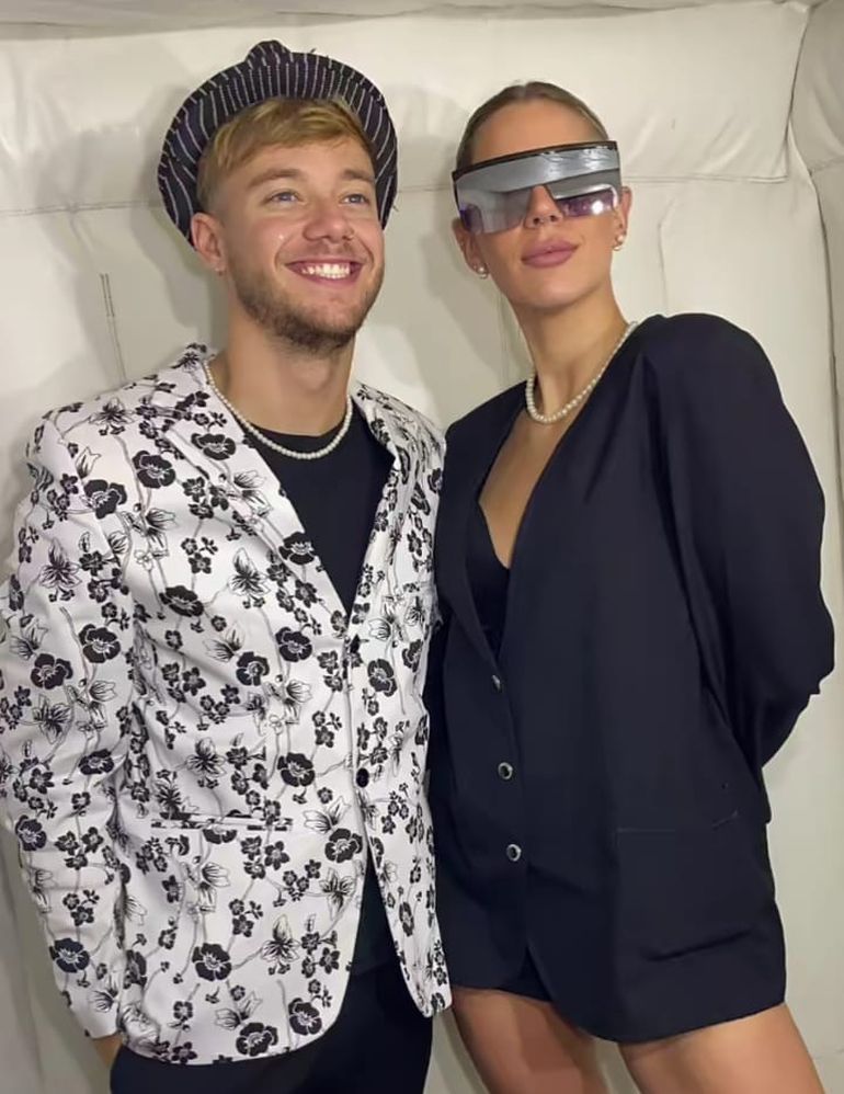 La Tora y Nacho, cada día más enamorados. La Tora y Nacho, cada día más enamorados.