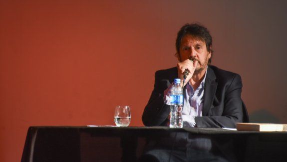 Felipe Pigna en Neuquén: La historia había dejado de lado a las mujeres