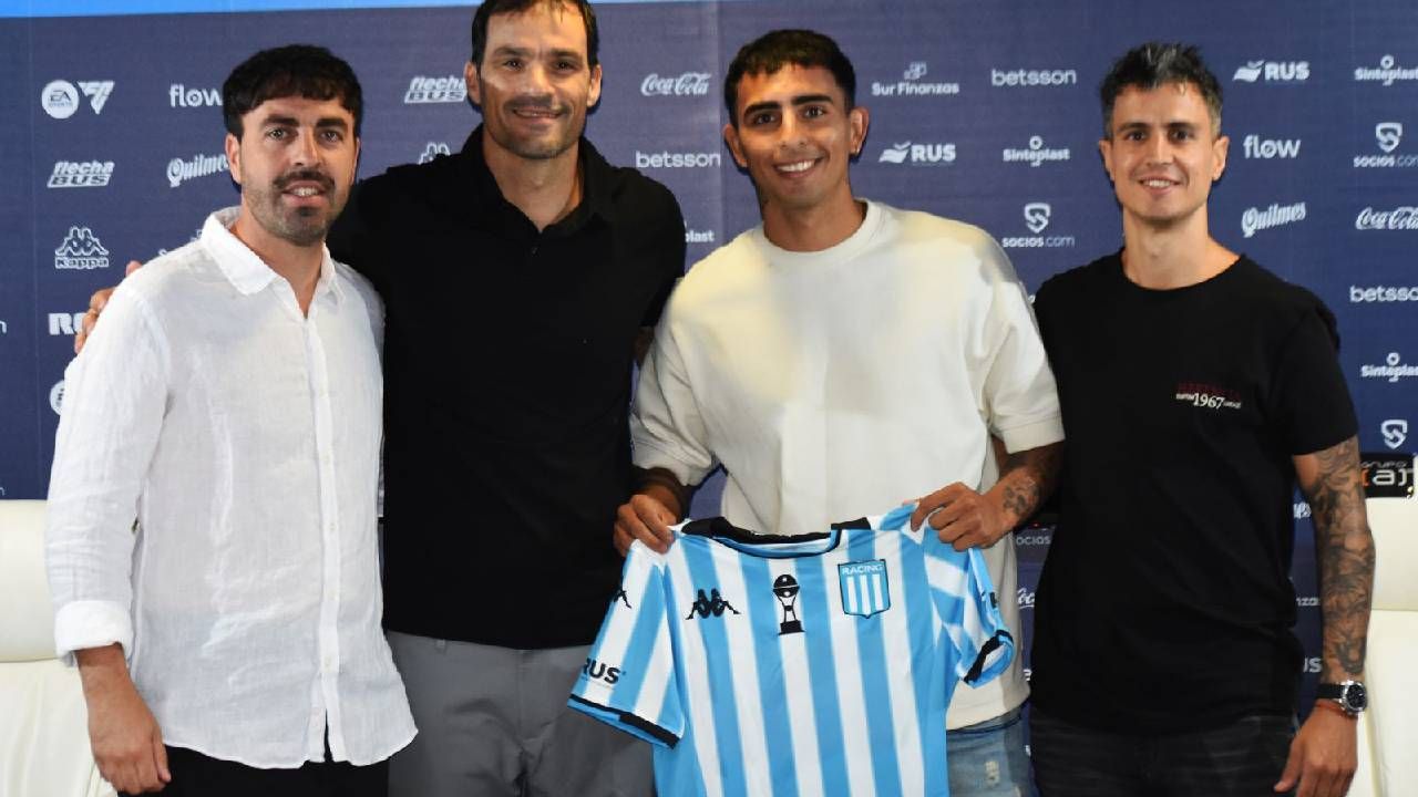 Colgó los botines como delantero regional y ahora es manager del fútbol de primera