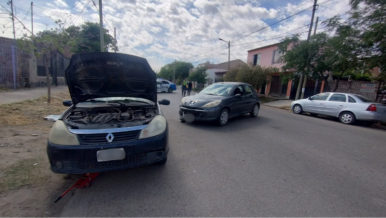 Borracho al volante provocó un choque y la pareja lo fue a buscar