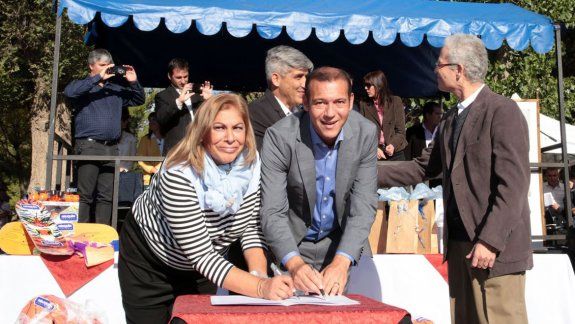 gutierrez llevo su gestion y la campana al interior