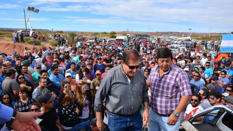 Pereyra fue al bloqueo de Rincón de los Sauces en apoyo a los despedidos de OPS