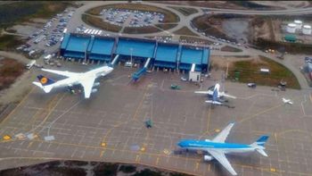Por primera vez, el aeropuerto internacional del extremo austral de la Patagonia recibirá vuelos directos desde San Pablo, Brasil. Por primera vez, el aeropuerto internacional del extremo austral de la Patagonia recibirá vuelos directos desde San Pablo, Brasil.