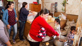 acordaron mas entrega de comida para los comedores acordaron mas entrega de comida para los comedores