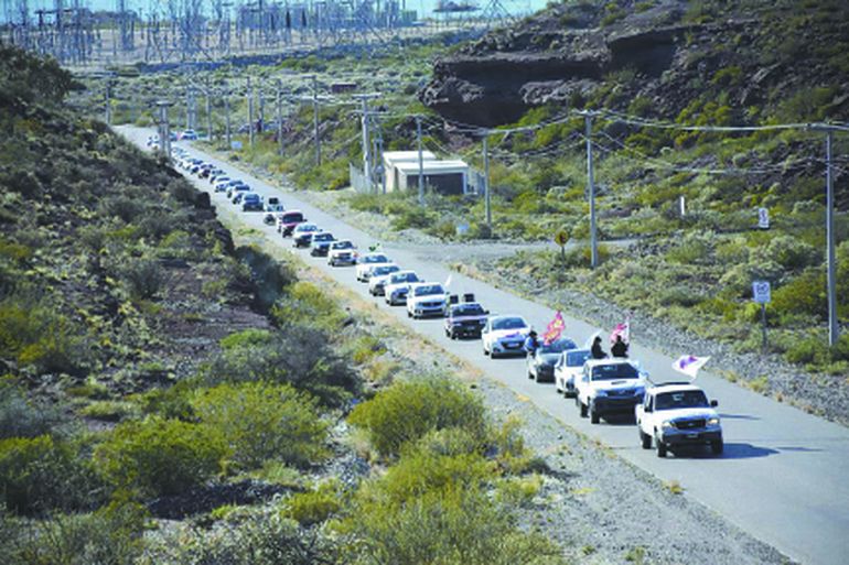 La caravana la encabezó el diputado Mariano Mansilla. La caravana la encabezó el diputado Mariano Mansilla.