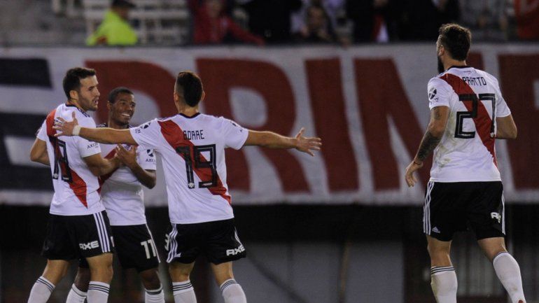 La justicia paraguaya detuvo a un jugador de River en la previa del duelo con Cerro