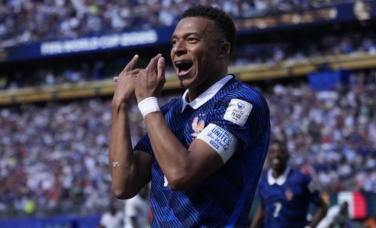 Mbappe se convirtió en el segundo goleador histórico en mundiales
