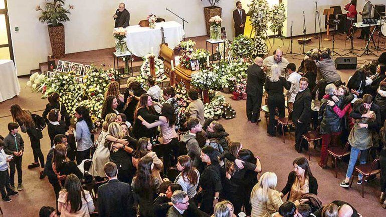 Conmoción en Chile por el suicidio de una adolescente