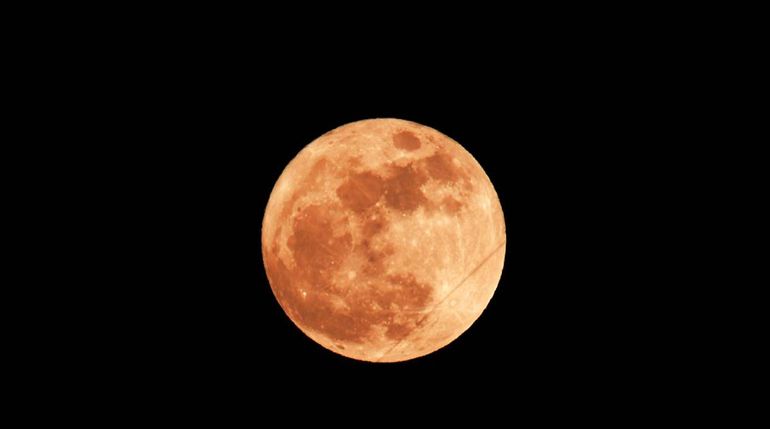 Según la NASA, la superluna provocará mareas más intensas y ofrecerá un espectáculo único para astrónomos y curiosos. Según la NASA, la superluna provocará mareas más intensas y ofrecerá un espectáculo único para astrónomos y curiosos.
