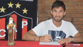 otro neuquino que renovo contrato con un club de primera otro neuquino que renovo contrato con un club de primera