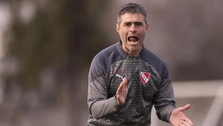 Julio Vaccari busca revertir el mal momento de Independiente.