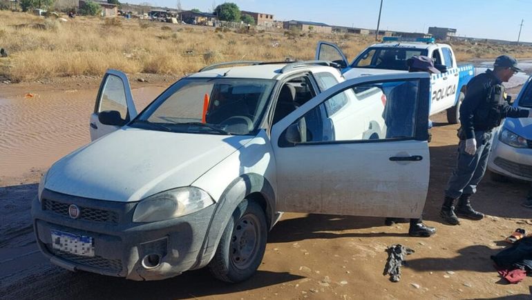 Robaron una camioneta y la abandonaron a las horas