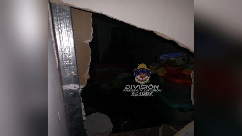 Boquetero detenido mientras robaba un consultorio neuquino