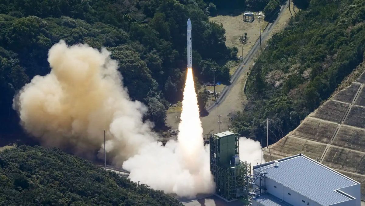 La explosión en Japón, que tuvo lugar apenas segundos después del lanzamiento del cohete.