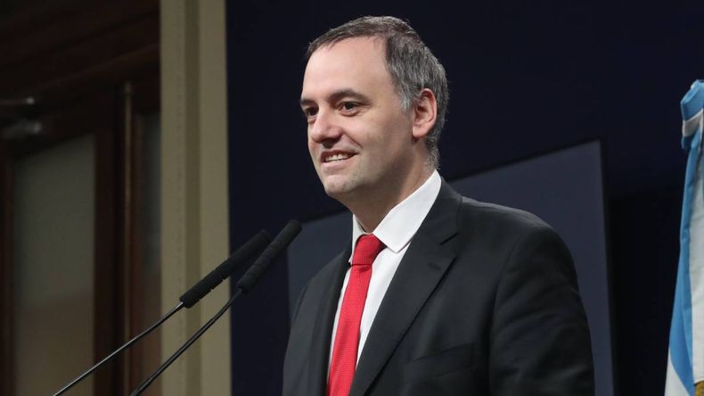 Manuel Adorni aseguró que “no hubo devaluación, lo que hubo fue una liberación del tipo de cambio.