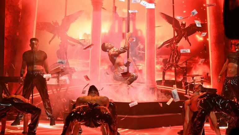 Lil Nas X causa furor en YouTube tras su presentación en SNL