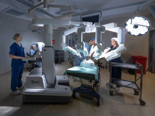 El Hospital Italiano inauguró una nueva era en la cirugía robótica