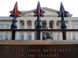 Foto de archivo de la fachada del Departamento del Tesoro de EEUU. Ago 6, 2018.     REUTERS/Brian Snyder